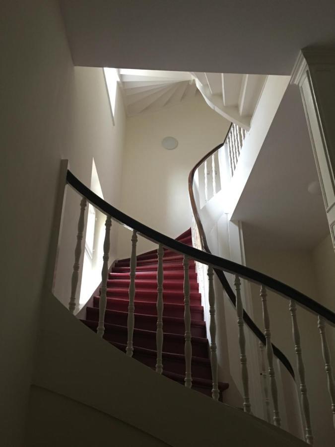 Appartment Am Rathaus บาเดน-บาเดน ภายนอก รูปภาพ